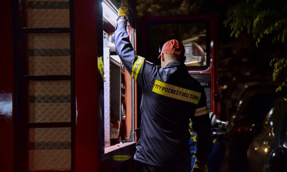 Φωτιά ξέσπασε σε διαμέρισμα στη Σταυρούπολη